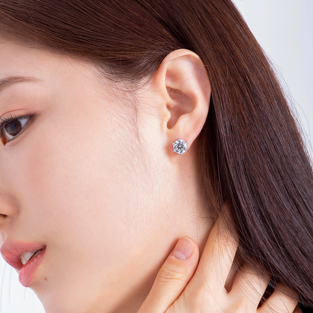 6-Prong Round Cut Moissanite Stud Earrings (1~3 ct.) in 18K Gold Vermeil