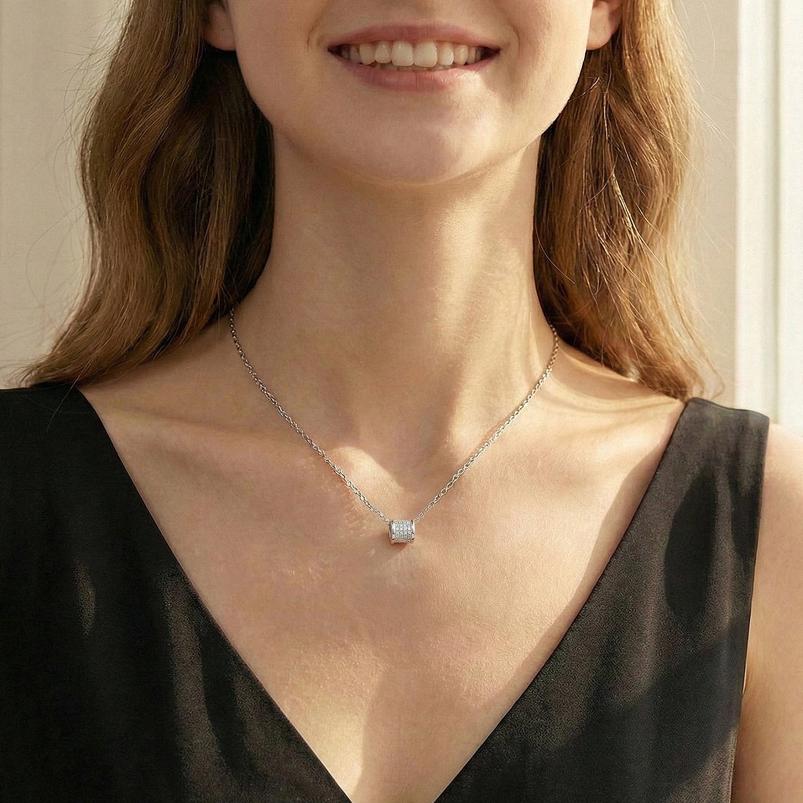 [Ships from USA]Rolling Barrel Pavé Moissanite Pendant Necklace in 18K Gold Vermeil