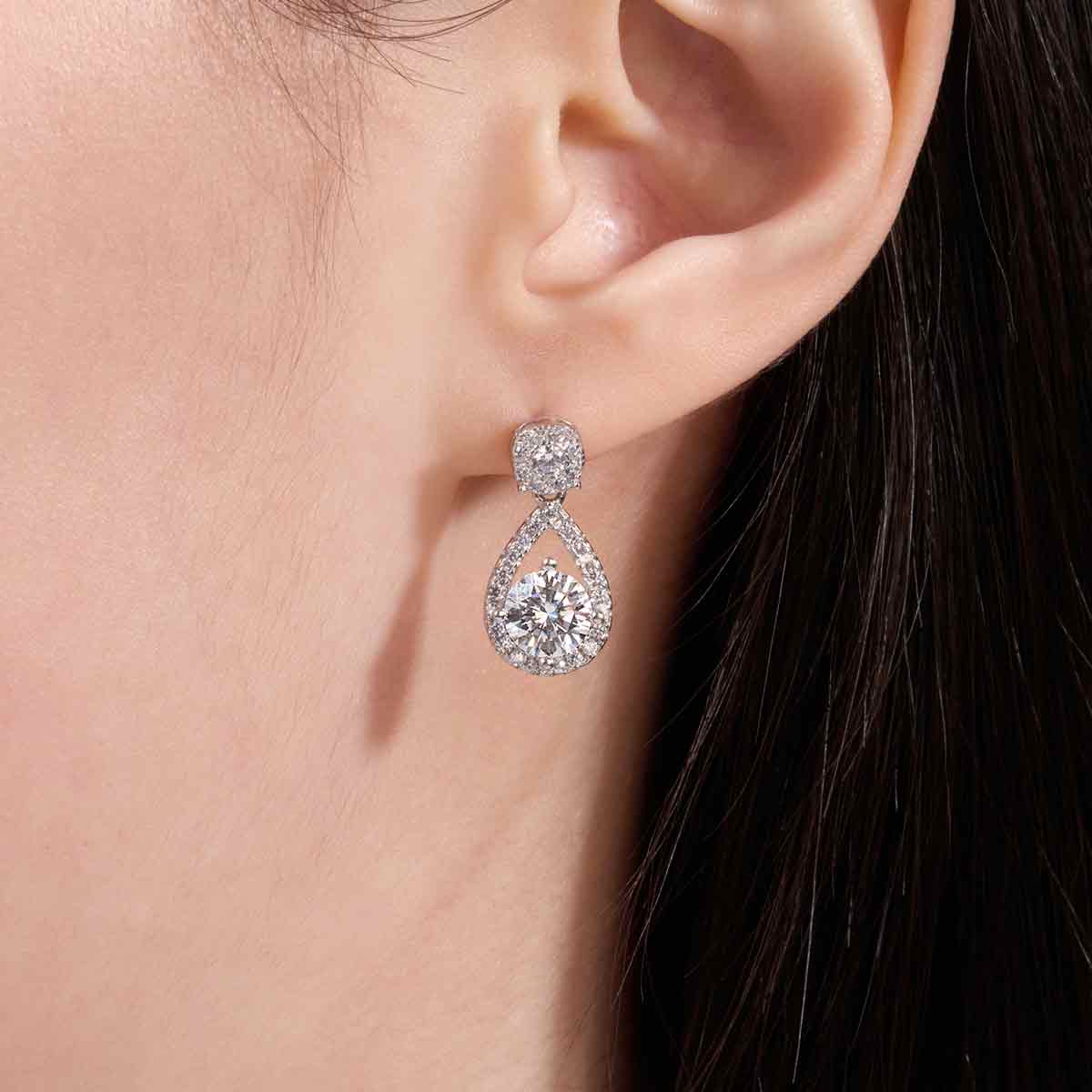 [Ships from USA] Teardrop Round Moissanite Stud Drop Earrings (2 ct. tw.) in 18K Gold Vermeil