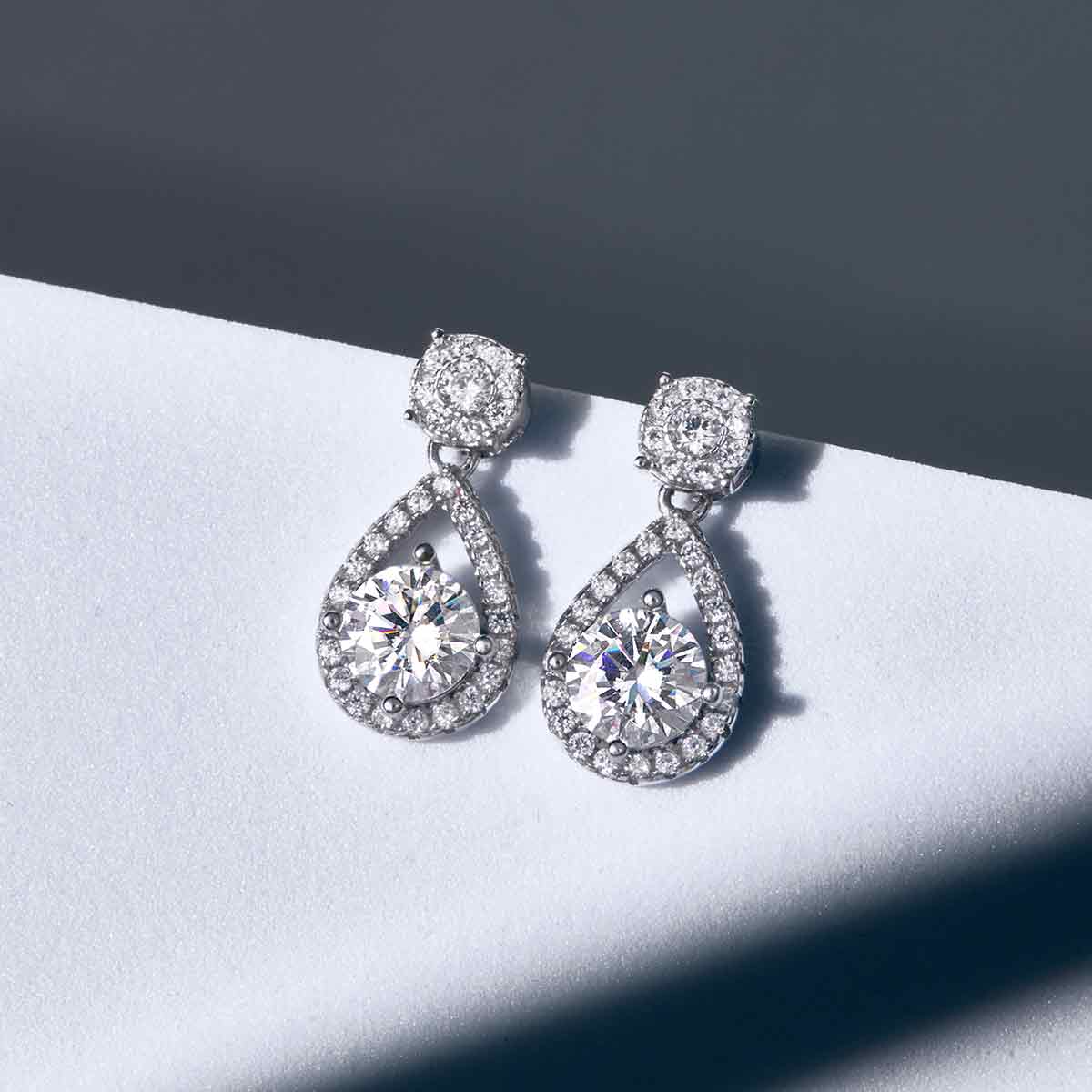 [Ships from USA] Teardrop Round Moissanite Stud Drop Earrings (2 ct. tw.) in 18K Gold Vermeil