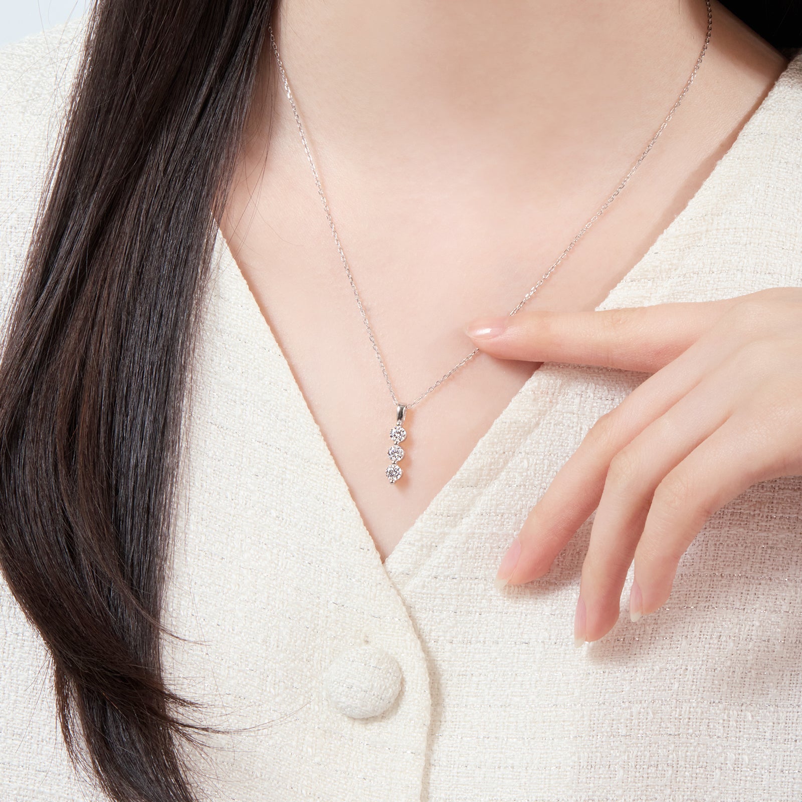 [Ships from USA] 3-Stone Vertical Drop Moissanite Pendant Necklace (0.9 ct. tw.) in 18K Gold Vermeil