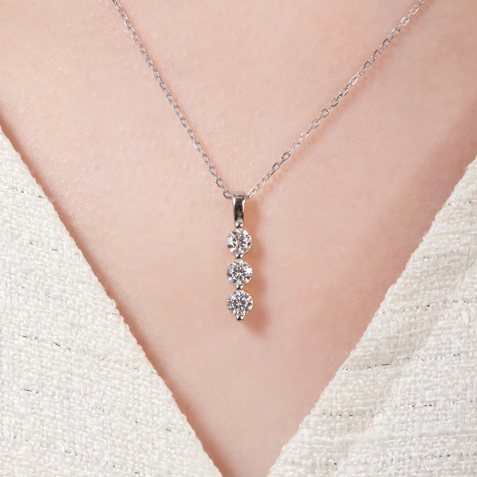 [Ships from USA] 3-Stone Vertical Drop Moissanite Pendant Necklace (0.9 ct. tw.) in 18K Gold Vermeil
