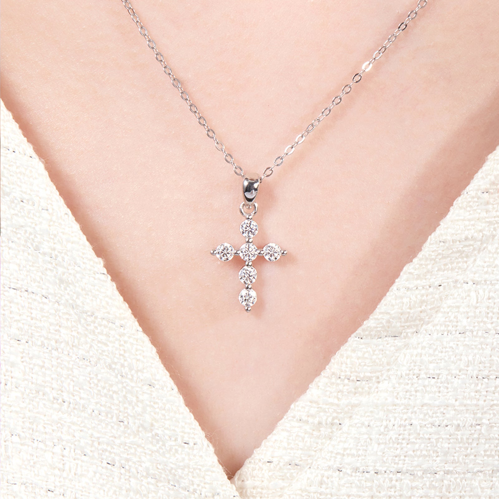 [Ships from USA] Beaded Edge Cross Moissanite Pendant Necklace (0.6 ct. tw.) in 18K Gold Vermeil